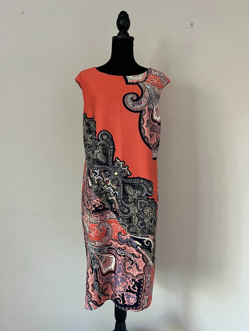 Dressbarn Cap Sleeve Sheath Dreiss - Size 14W - Orange Coral Paisley